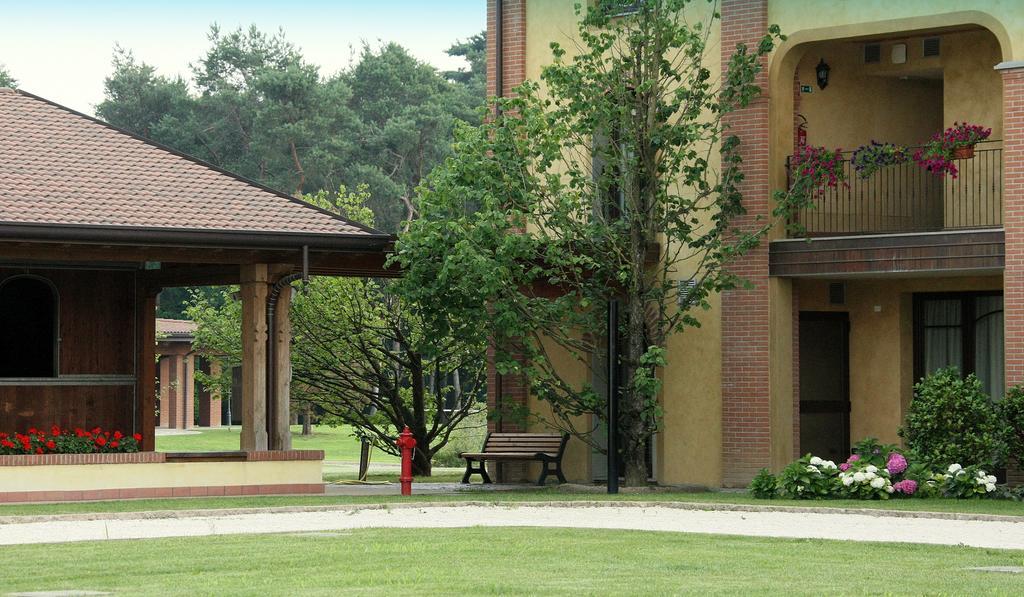 Agriturismo Il Boschetto オルナーゴ エクステリア 写真