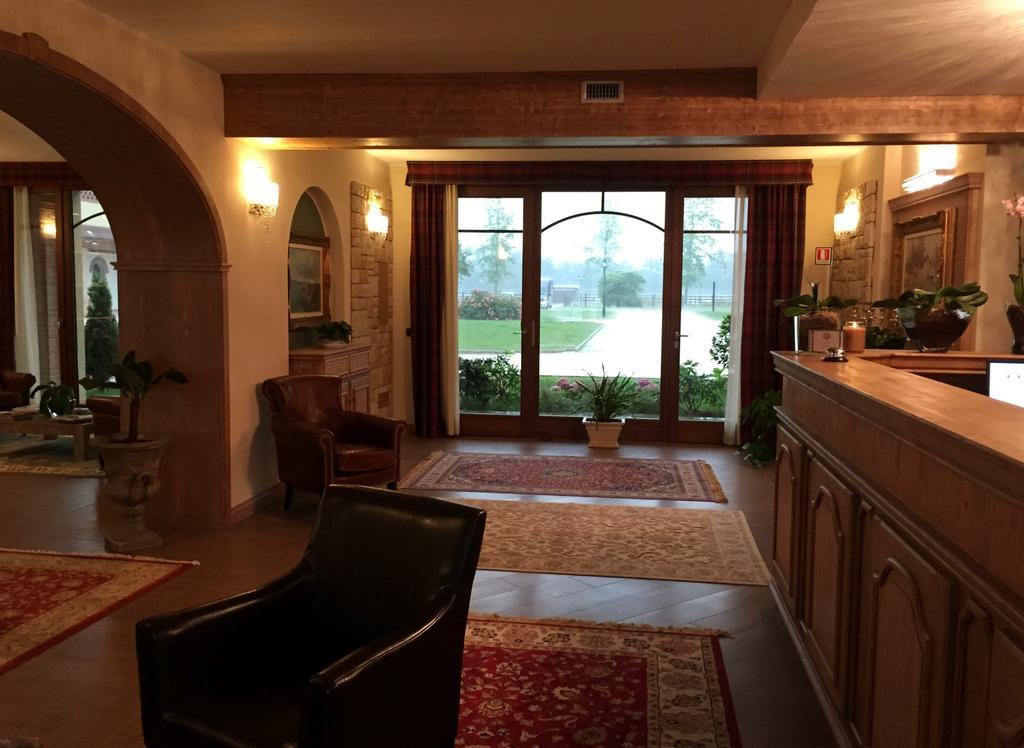 Agriturismo Il Boschetto オルナーゴ エクステリア 写真