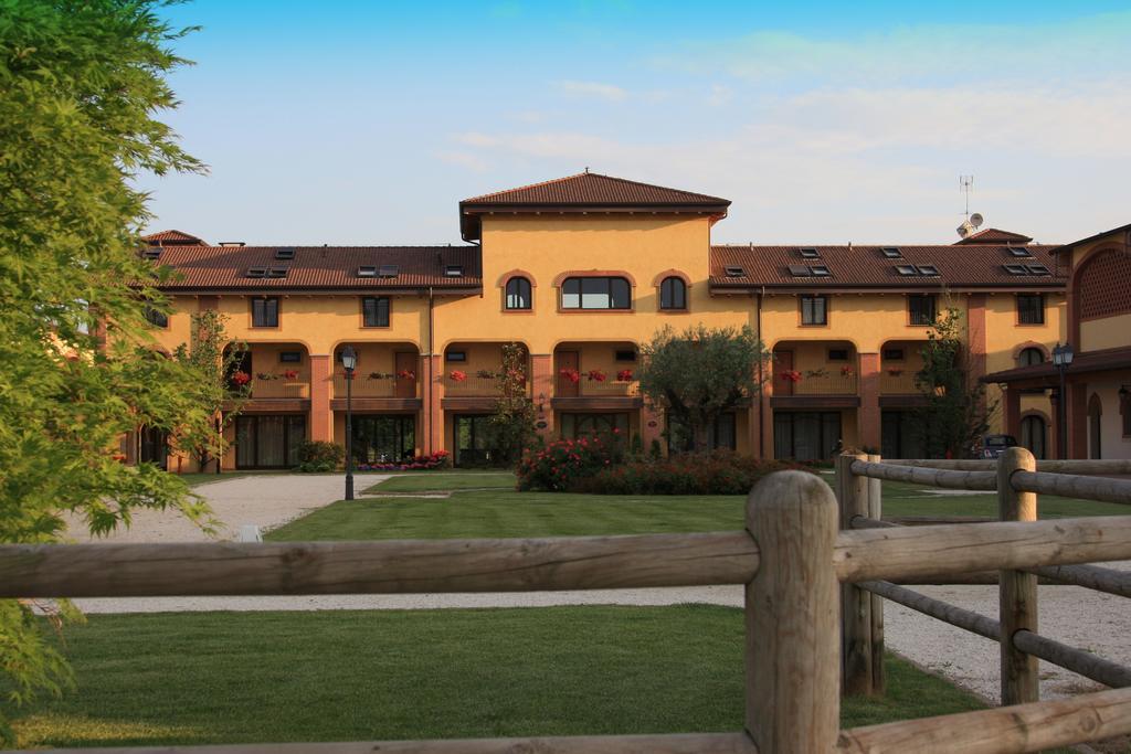 Agriturismo Il Boschetto オルナーゴ エクステリア 写真