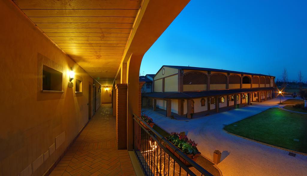 Agriturismo Il Boschetto オルナーゴ エクステリア 写真